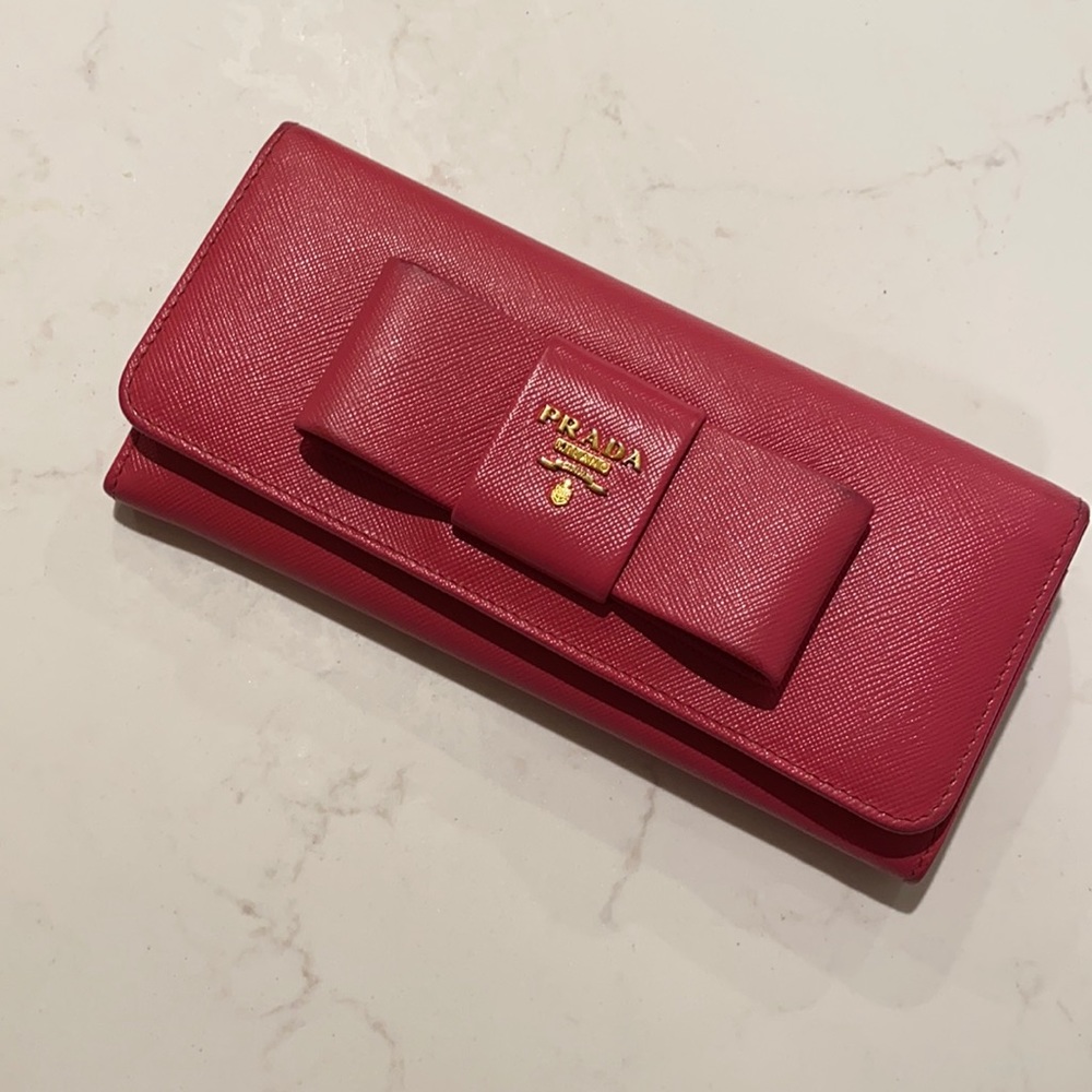 Prada Saffiano pink bow wallet